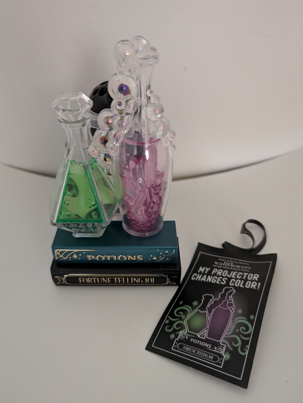 Bath & Body Works Halloween Potion On Books Light Changing Projector Wallflower